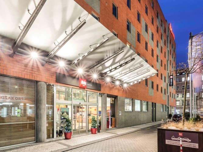Hotel Ibis Praha Mala Strana photo 2