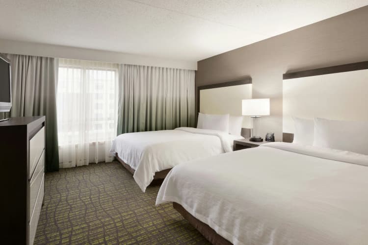 Embassy Suites by Hilton Newark Wilmington South photo 4