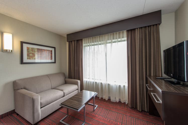 Holiday Inn Express & Suites Auburn photo 5