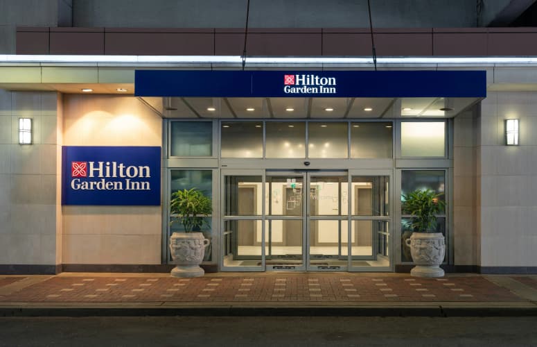 Hilton Garden Inn Philadelphia Center City photo 2