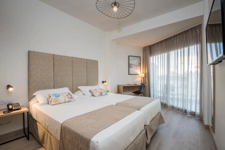 Hotel Las Arenas photo 4