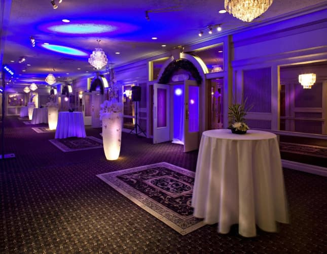 Carriage House Inn photo 3