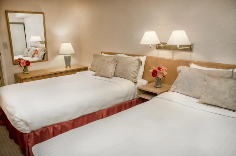 Cartier Place Suite photo 4