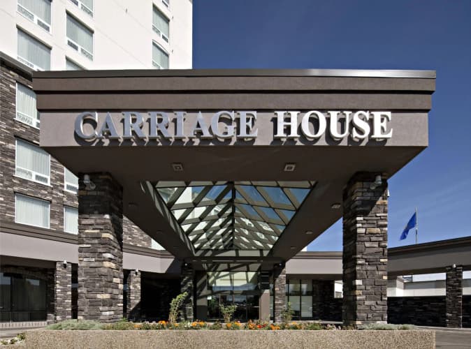 Carriage House Inn photo 2