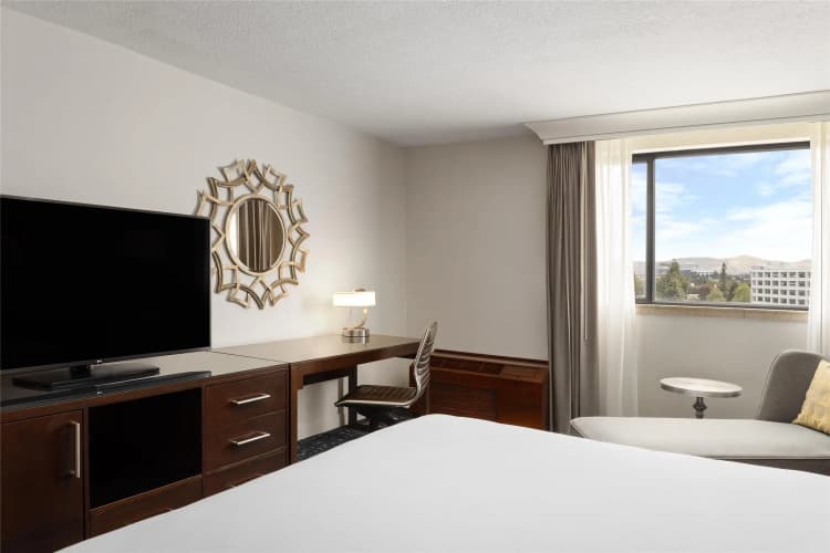 Hilton Concord photo 5