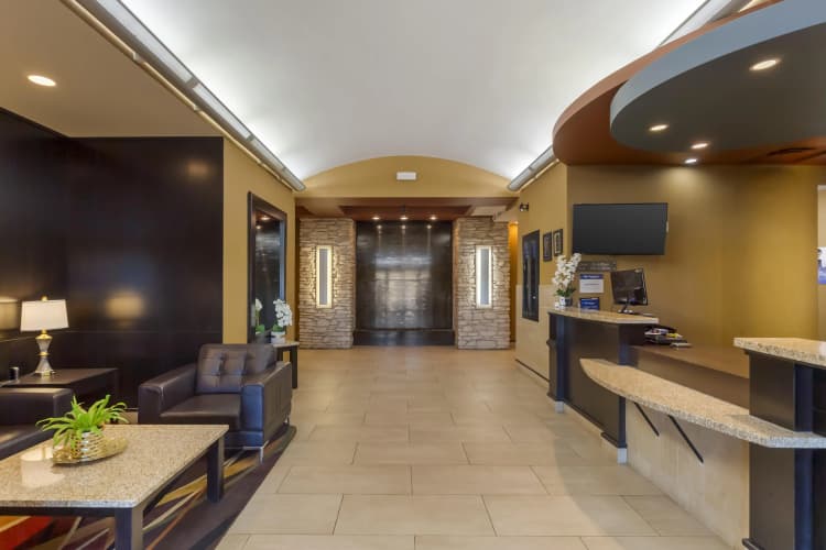 Best Western Plus Sherwood Park Inn & Suites photo 3