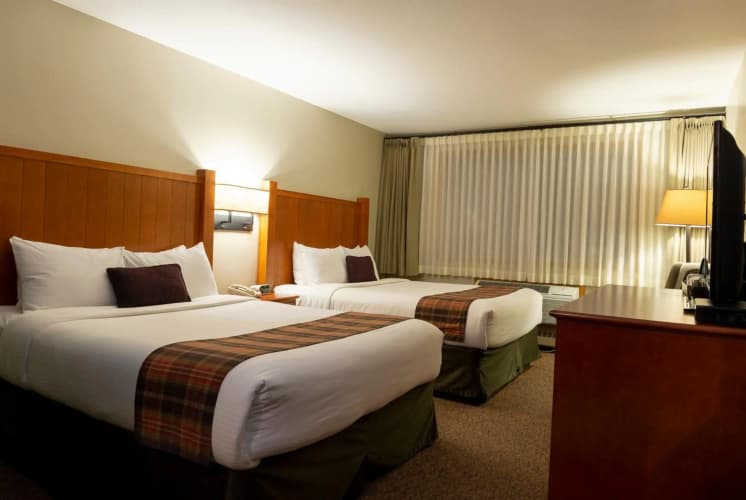 Whistlers Inn photo 3