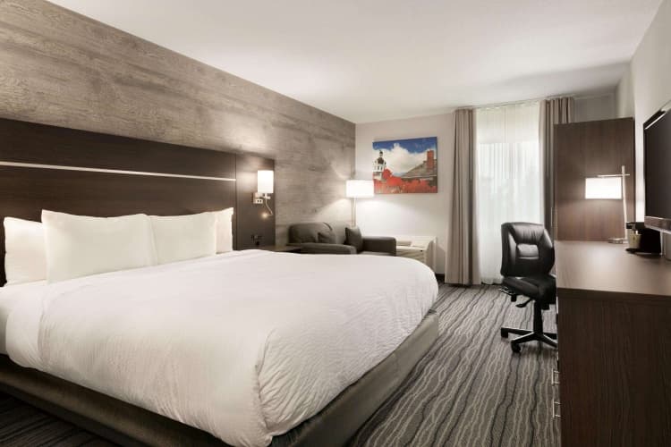 Days Inn By Wyndham Kingston photo 4