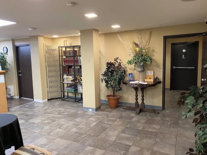 Airport Inn photo 2