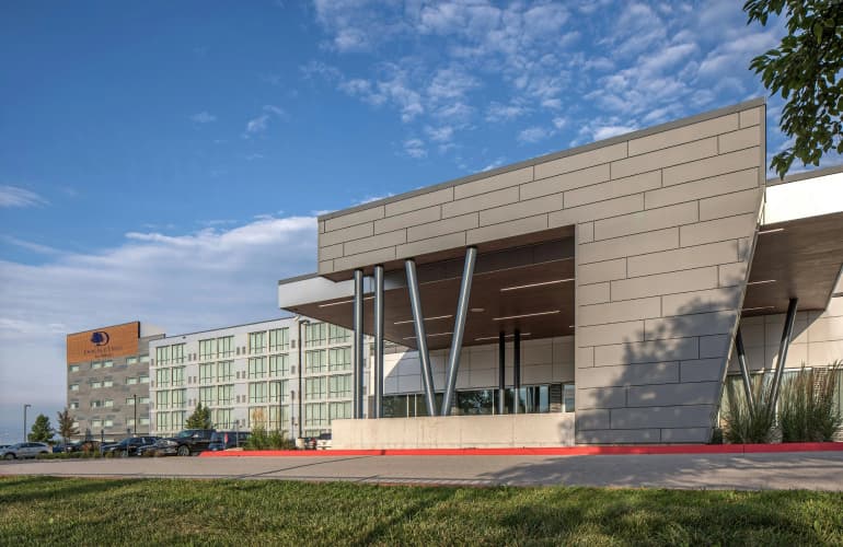 Doubletree By Hilton Omaha Southwest photo 2