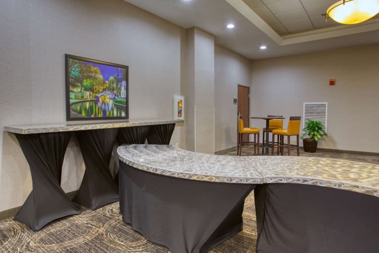 Drury Inn & Suites Near La Cantera Pkwy, photo 5