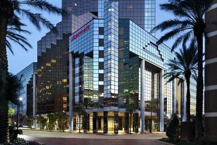 Marriott New Orleans Metairie at Lakeway photo 2
