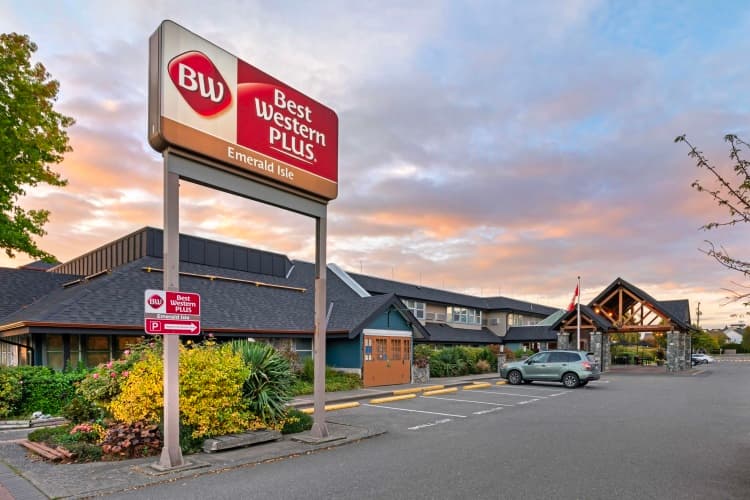 Best Western Plus Emerald Isle Hotel, photo 2