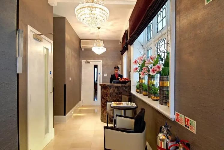 Marble Arch Suites photo 3