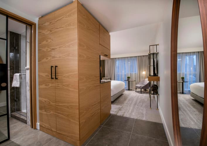 Lincoln Plaza London Curio Collection By Hilton photo 3