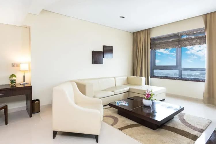 Staybridge Suites Dubai Internet City photo 4