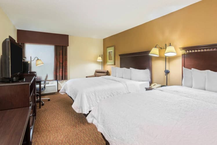 Hampton Inn Charlotte-University Place photo 5