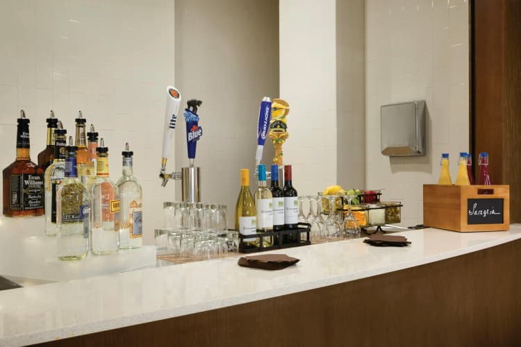 Embassy Suites by Hilton Akron Canton Airport photo 4