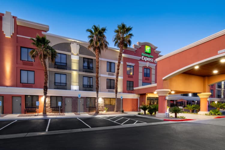 Holiday Inn Express & Suites Henderson photo 2