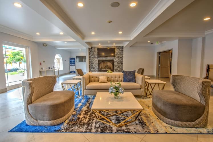 Best Western Plus Media Center Inn & Suites, photo 3