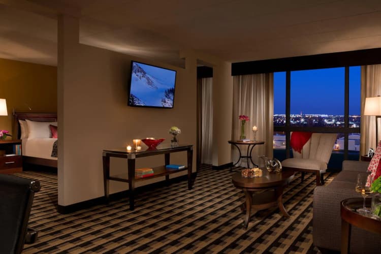 M Hotel Buffalo photo 5