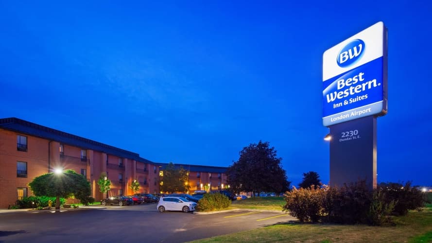 Best Western London Airport Inn & Suites, photo 2