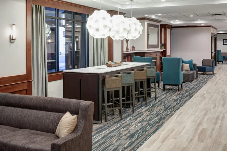 Hampton Inn St. Louis-Downtown (At the Gateway Arch) photo 4