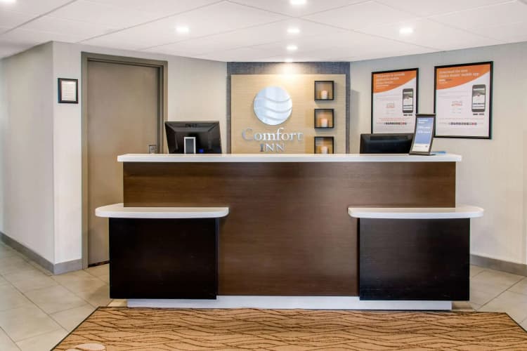 Comfort Inn Montreal Aeroport photo 3