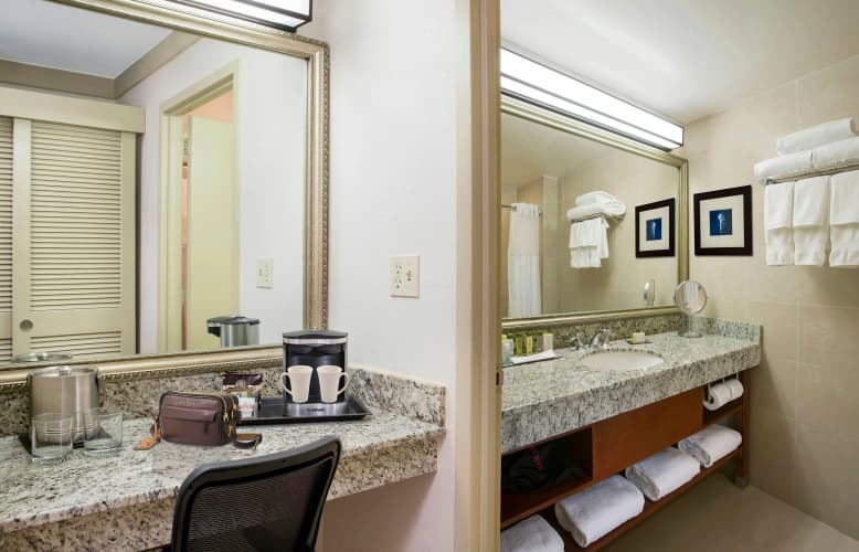 DoubleTree by Hilton Hotel Miami Airport & Convention Center photo 5