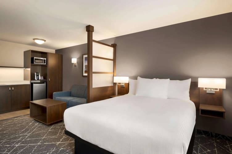 Microtel Inn & Suites by Wyndham Aurora, photo 4