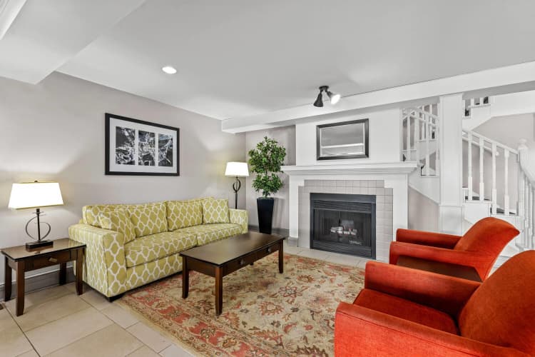 Travelodge Suites By Wyndham Regina / Eastgate Bay photo 3