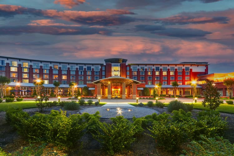 The Chattanoogan Hotel, Curio Collection by Hilton photo 2