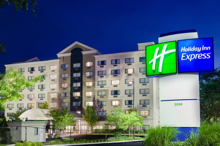 Holiday Inn Express Hauppauge-Long Island photo 2