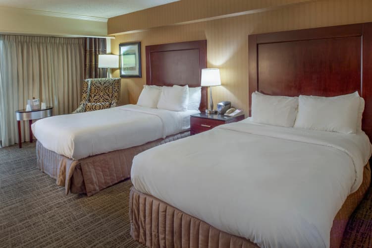 Crowne Plaza St. Louis Airport photo 5