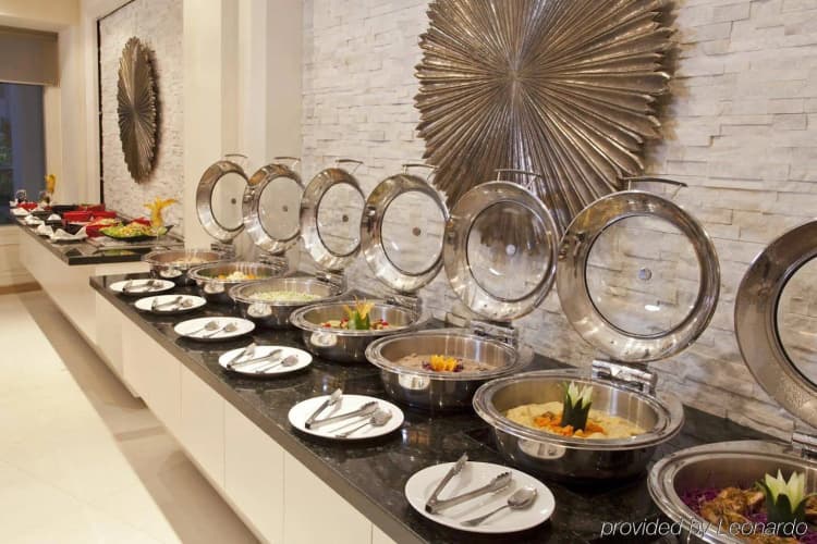Hillary Nature Resort & Spa photo 2