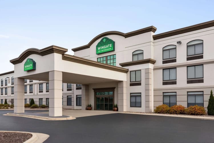 Wingate by Wyndham Green Bay/Airport photo 2