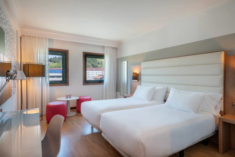 Hotel Santiago Plaza Affiliated By Melia photo 5