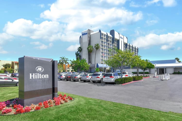 Hilton Irvine/Orange County Airport photo 2
