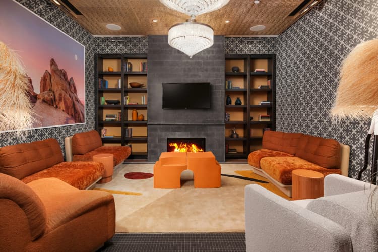 Virgin Hotels Las Vegas, Curio Collection by Hilton photo 3