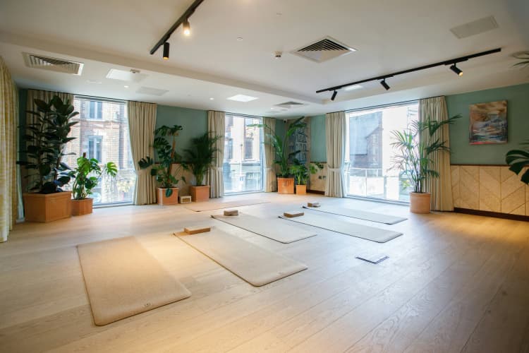 Room2 Belfast photo 3