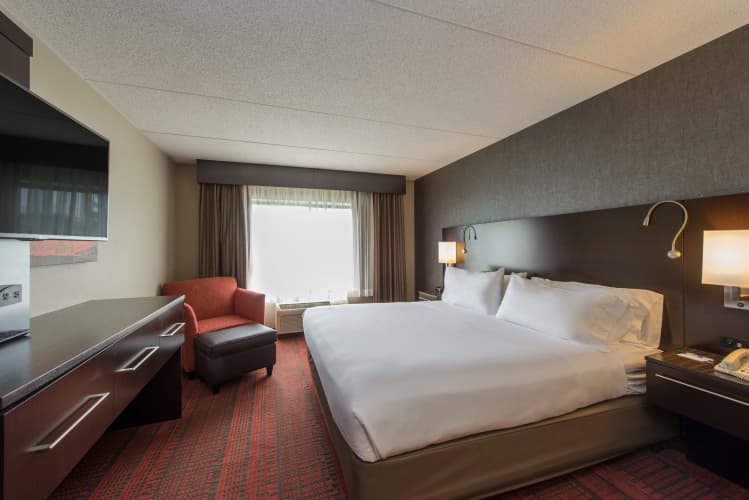 Holiday Inn Express & Suites Auburn photo 4