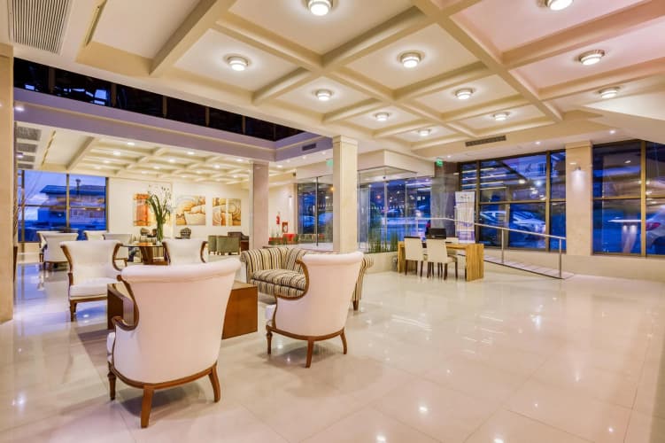 Alma del Lago Suite and Spa photo 2