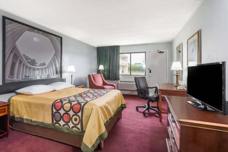 Super 8 By Wyndham Elyria photo 5