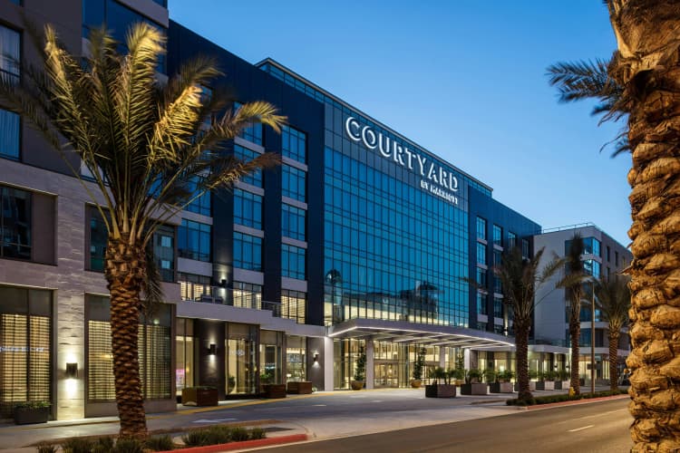 Courtyard By Marriott Los Angeles Monterey Park photo 2