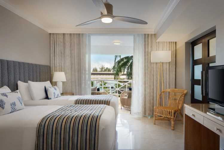 O2 Beach Club & Spa photo 3