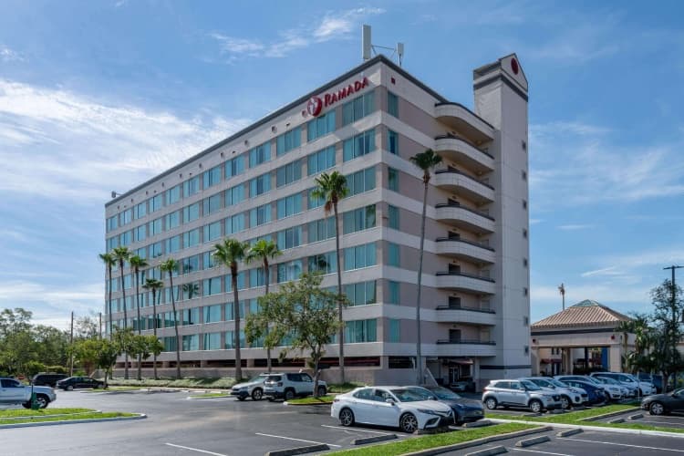 Ramada by Wyndham Kissimmee Gateway photo 2