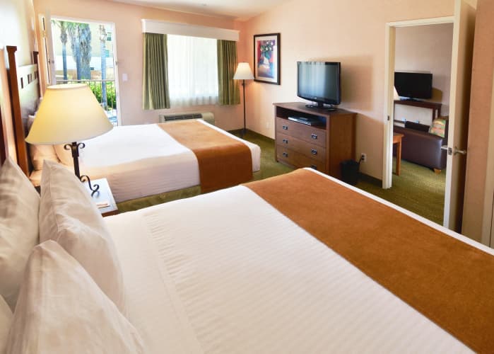 Best Western Lamplighter Inn And Suites At Sdsu photo 4