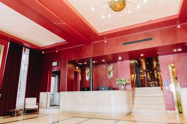 Crest Hotel Suites photo 3
