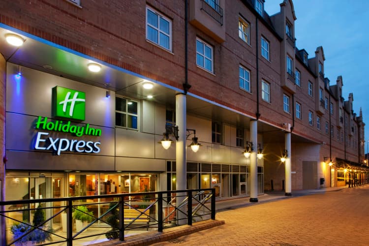 Holiday Inn Express London Hammersmith photo 2