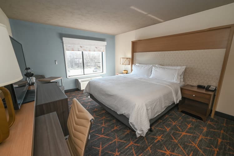 Holiday Inn Cleveland - Mayfield photo 4